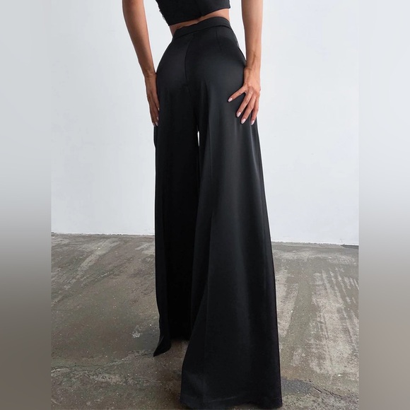 Commense Oversized Satin Wide Leg Dress Pants - Picture 4 of 8